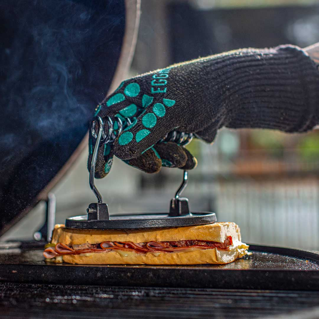 Grillpresse aus Gusseisen