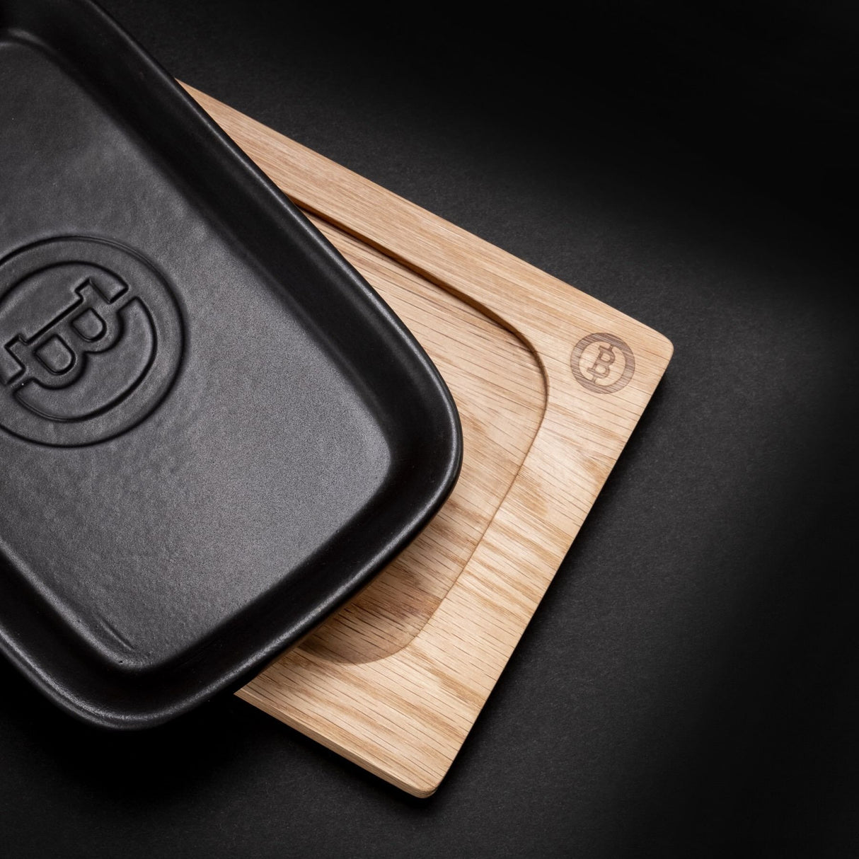 CUENCO DE CERÁMICA CON TABLA PARA SERVIR