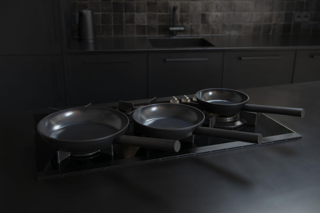 ALUMINUM PAN 22CM