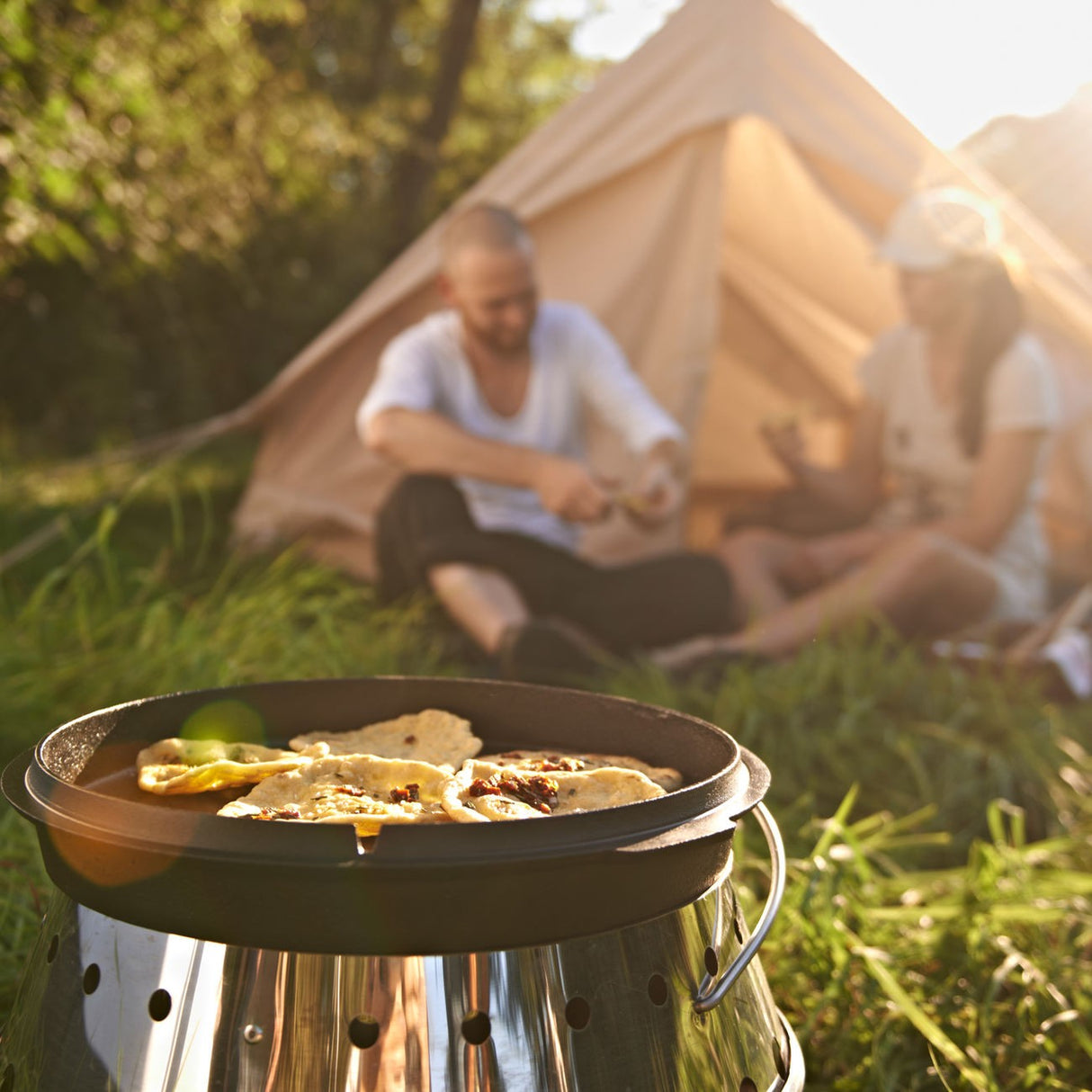 FT12 DUTCH OVEN WITH FEET