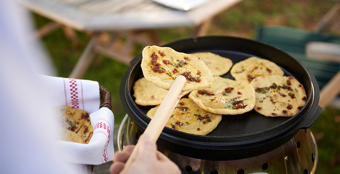 FT12 DUTCH OVEN WITH FEET
