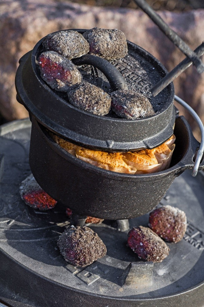 FT3 DUTCH OVEN WITH FEET