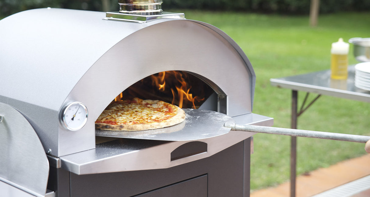 PIZZA Y COCINA A CARBÓN Y LEÑA