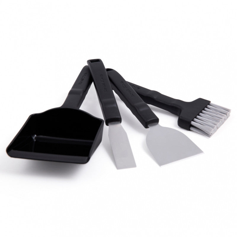 BRUSH AND SCRAPER KIT FOR GAS AND PELLETS