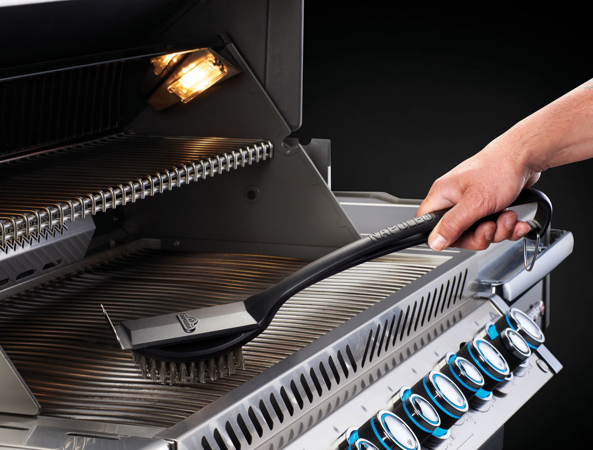 STAINLESS STEEL BRUSH WITH HANDLE
