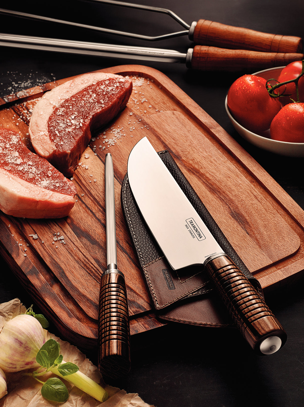 CHESTNUT 2 PIECE BARBECUE SET